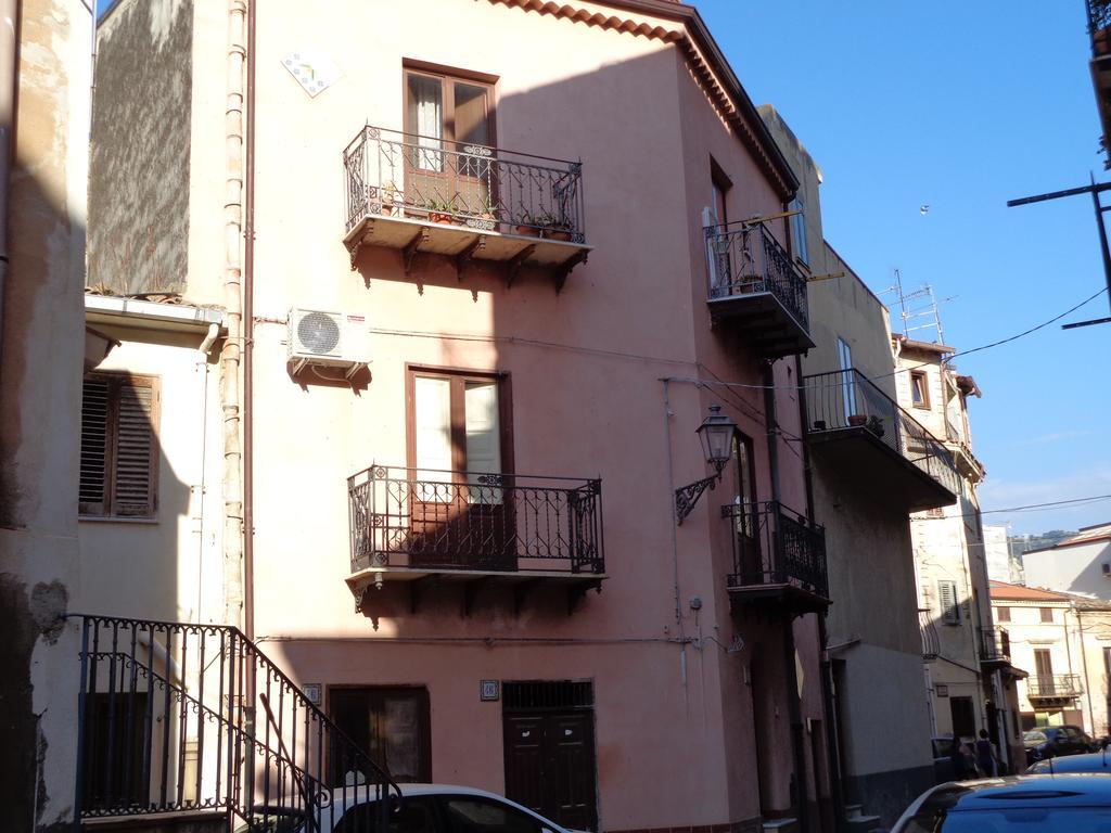 Ferienwohnung Casa Luigi Sergio - Affitto Breve Santo Stefano di Camastra Zimmer foto
